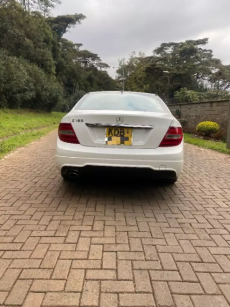 Mercedes-Benz C 180   - 2013