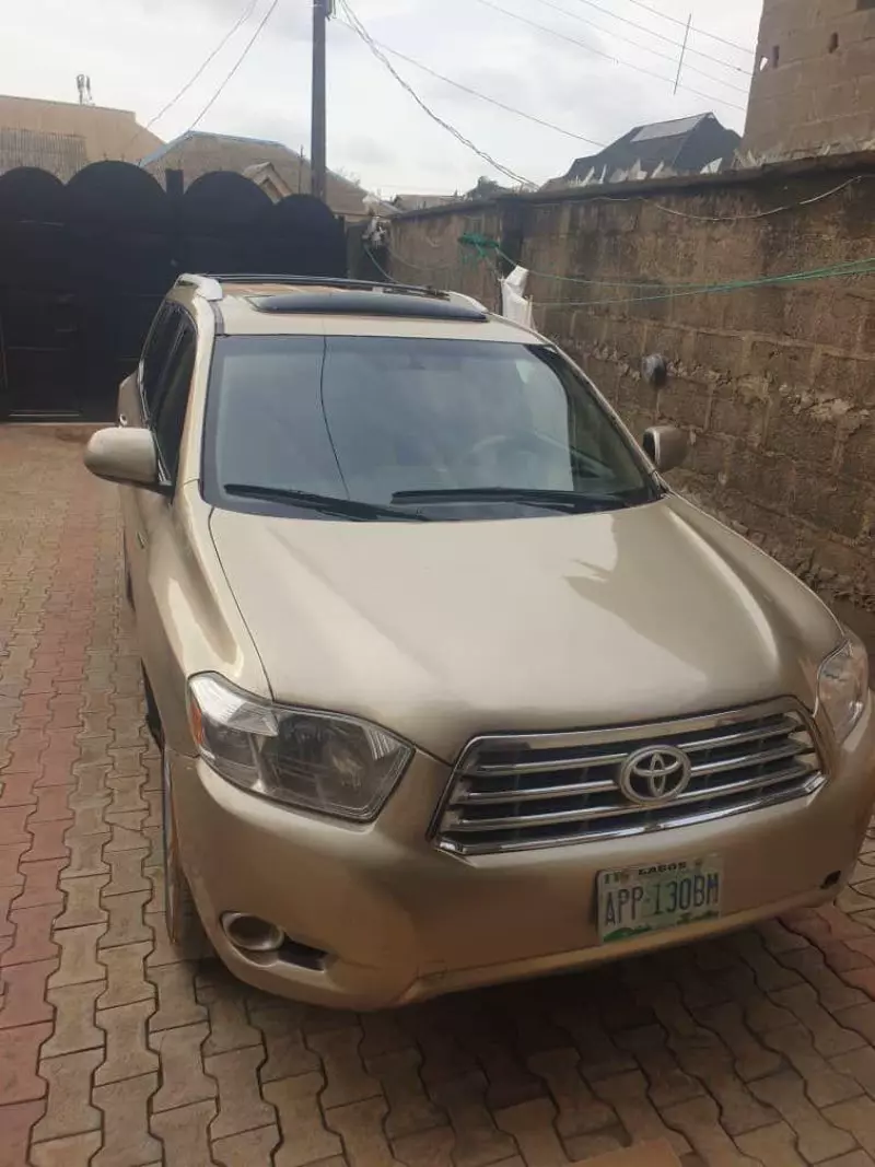 Toyota Highlander   - 2008