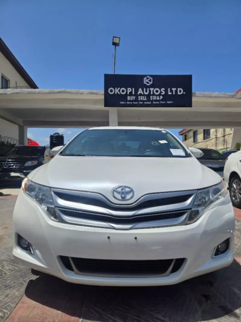 Toyota Venza   - 2014
