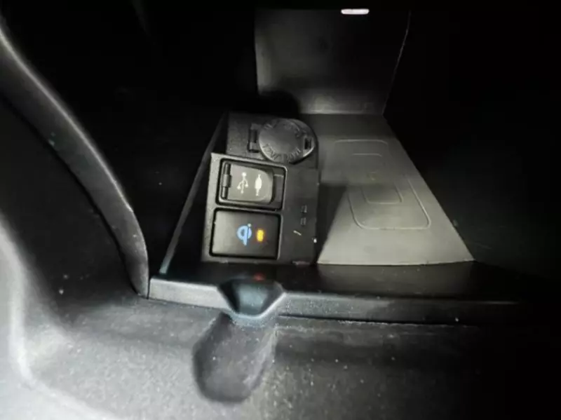 Toyota Camry   - 2015