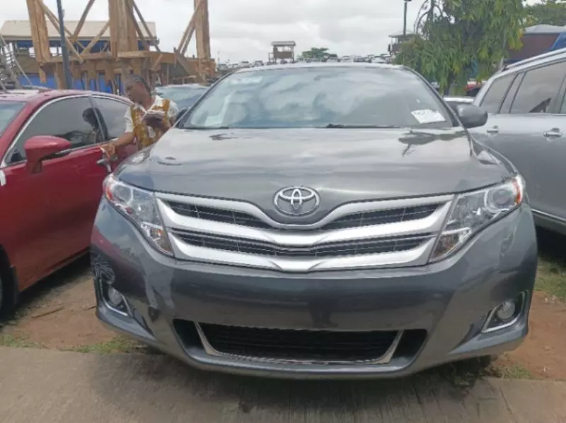 Toyota Venza   - 2010