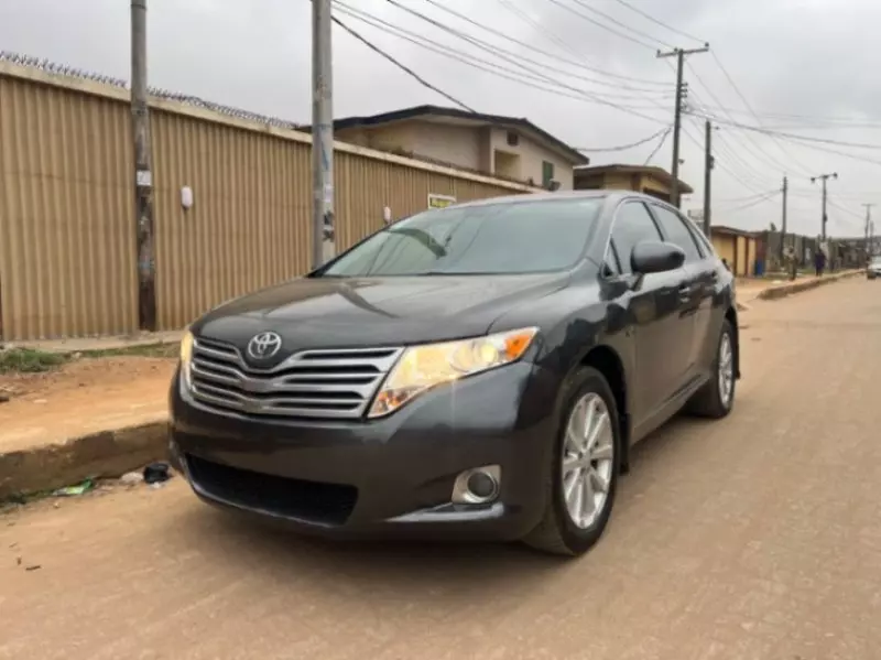 Toyota Venza   - 2010
