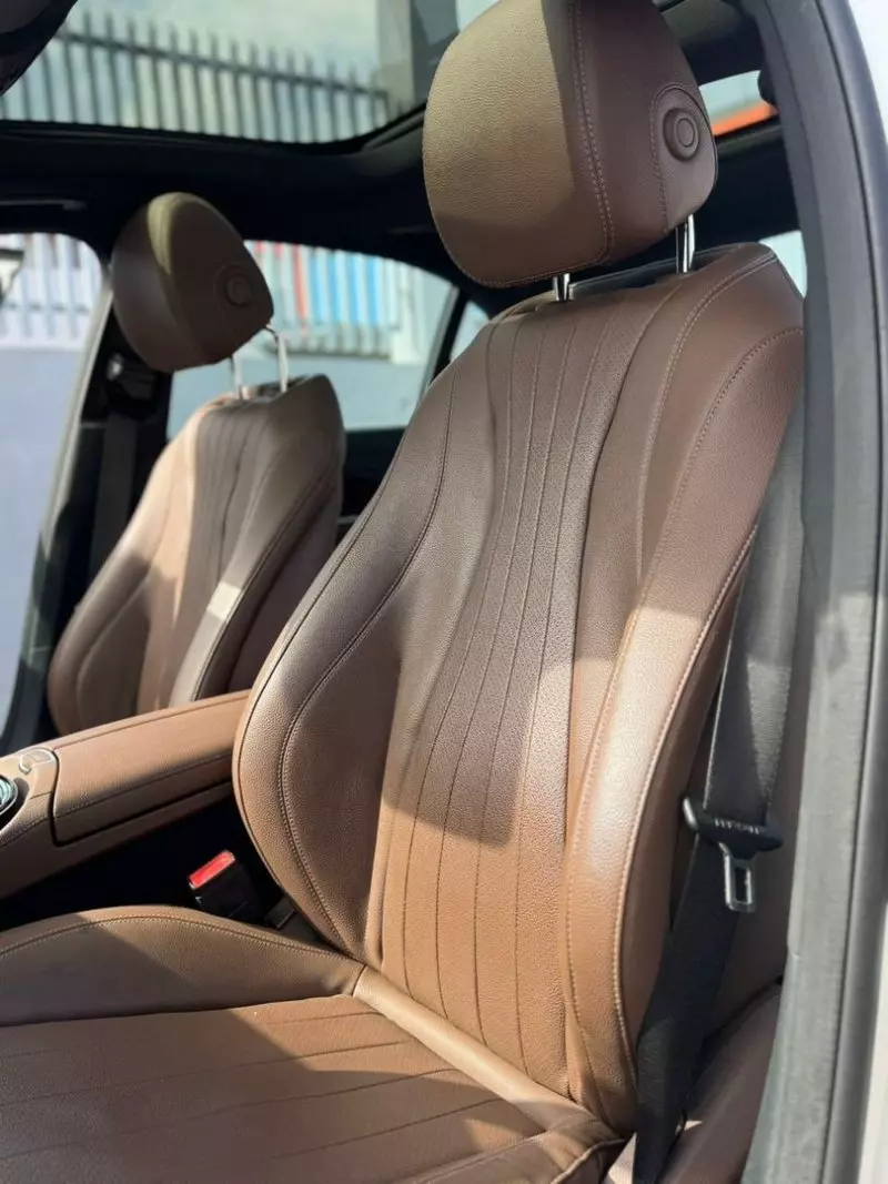 Mercedes-Benz E 300   - 2019