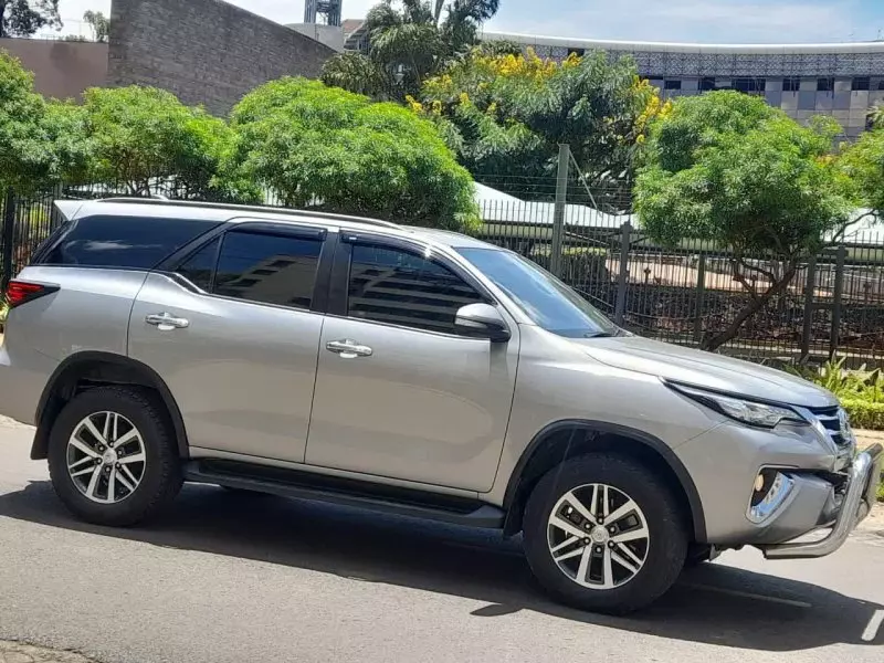 Toyota Fortuner   - 2016