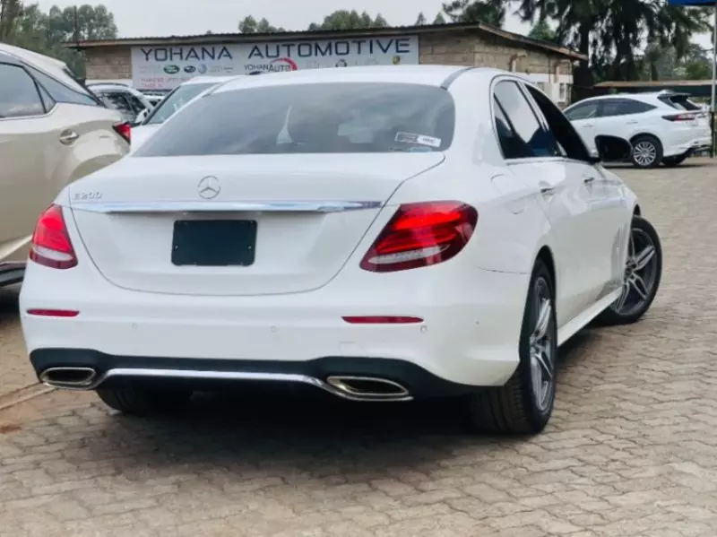 Mercedes-Benz E 200   - 2018