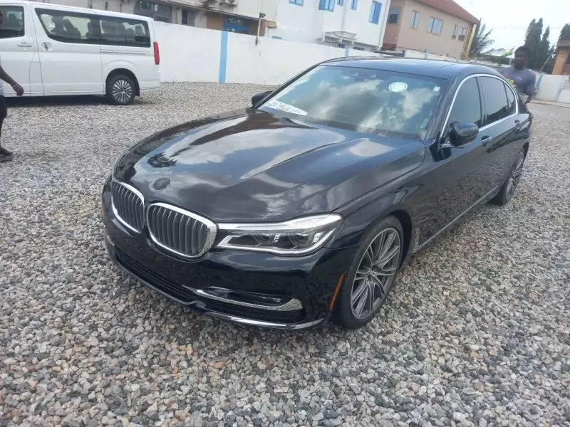 BMW 750 li   - 2018