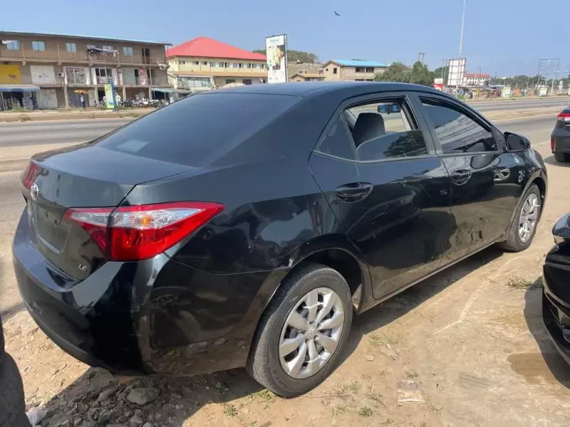 Toyota Corolla   - 2015