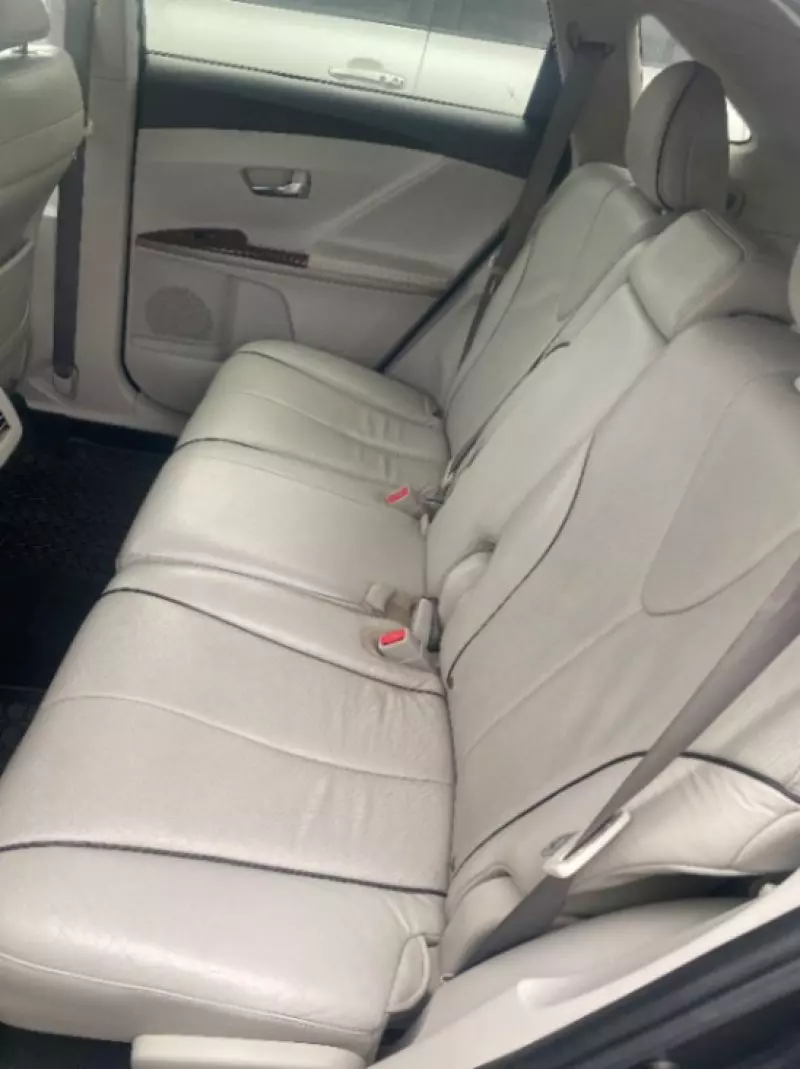 Toyota Venza   - 2013