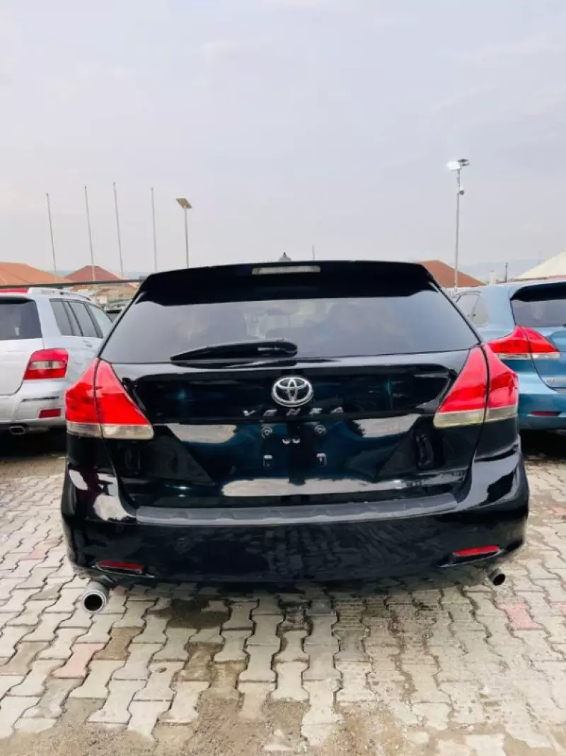 Toyota Venza   - 2013