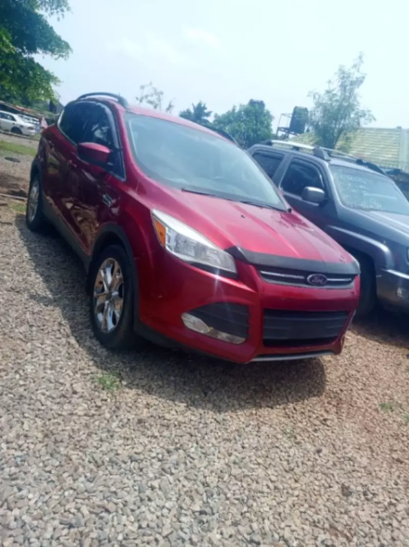 Ford Escape   - 2014