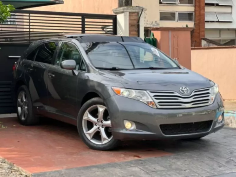 Toyota Venza   - 2025