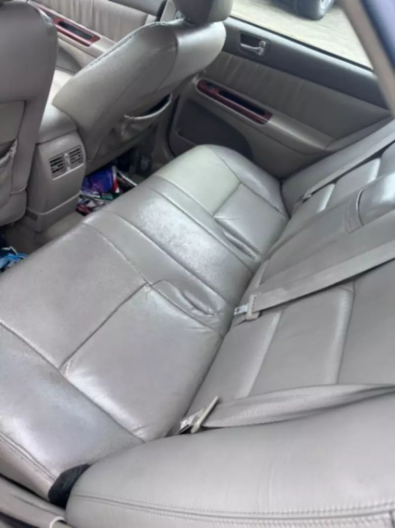Toyota Camry   - 2004