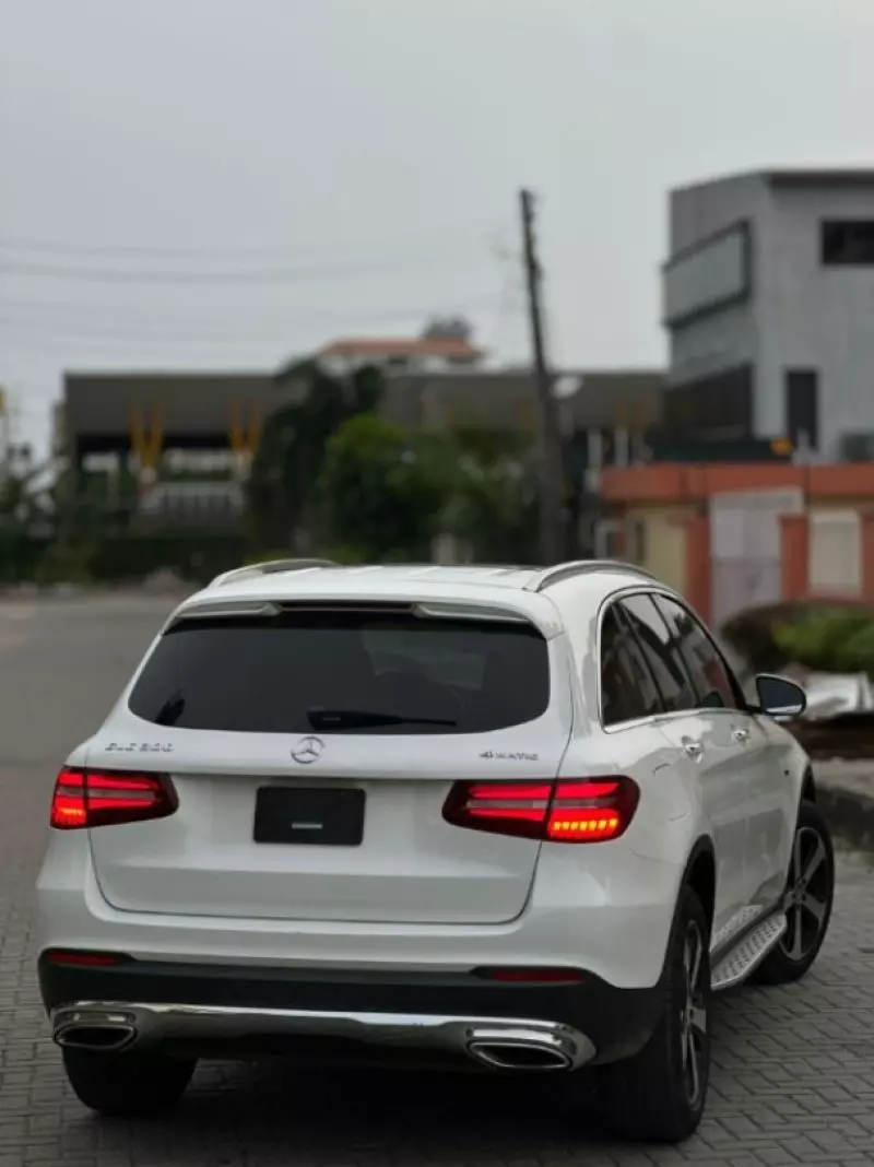 Mercedes-Benz GLC-Class   - 2016