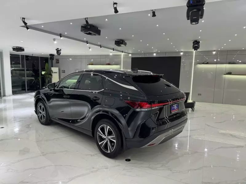Lexus RX   - 2023