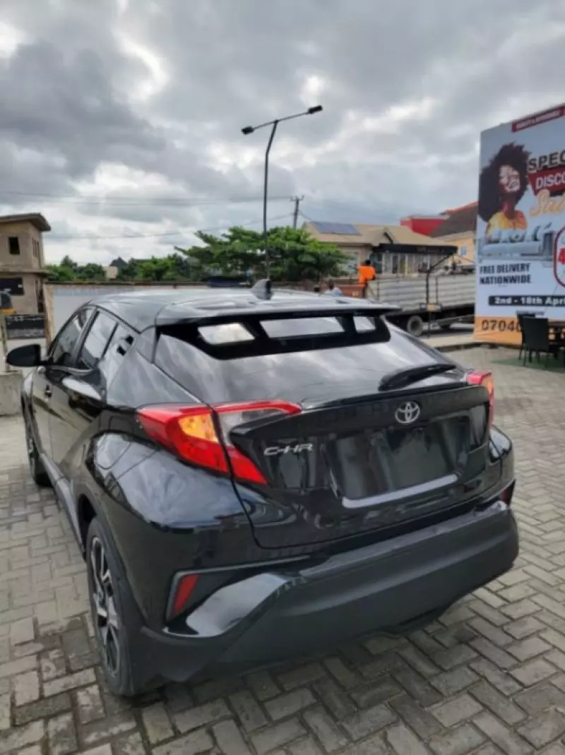 Toyota C-HR   - 2021