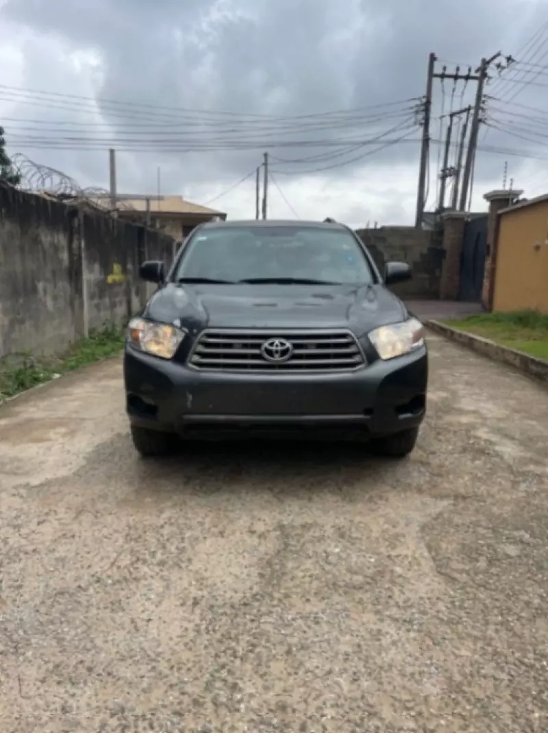 Toyota Highlander   - 2009