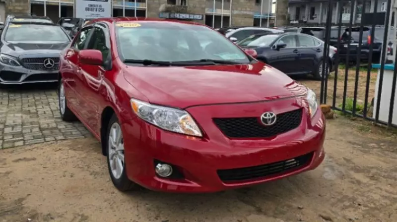 Toyota corolla   - 2009