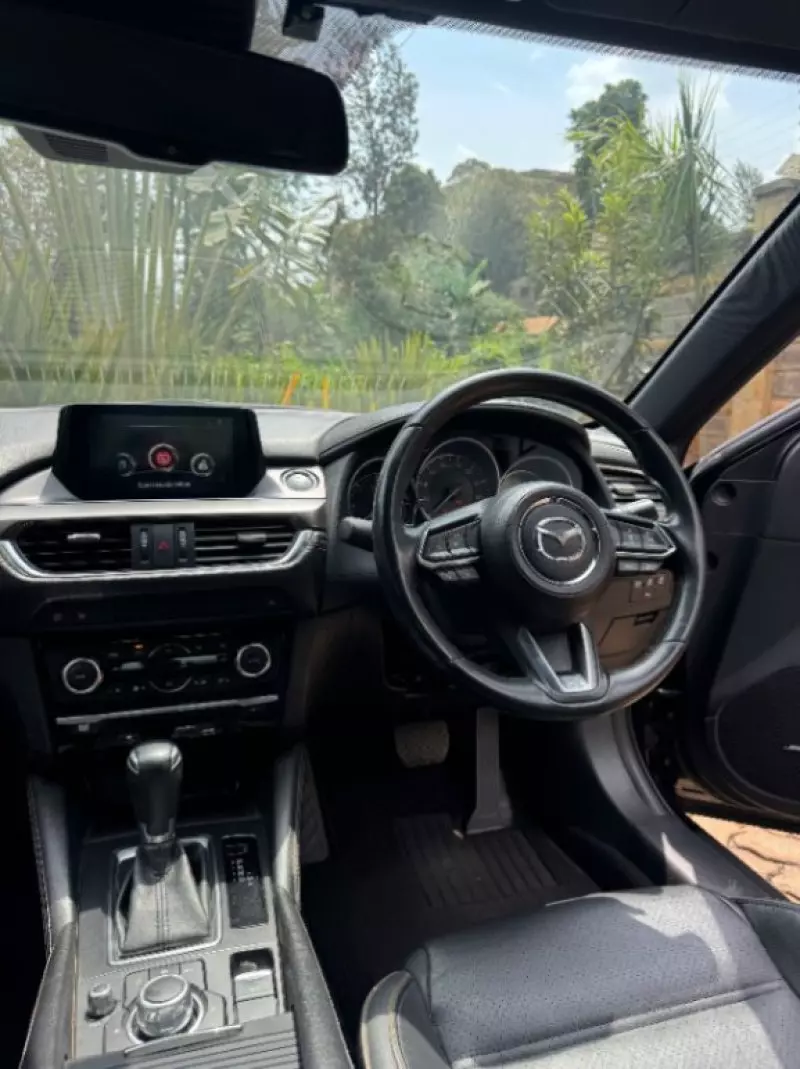 Mazda Atenza    - 2017