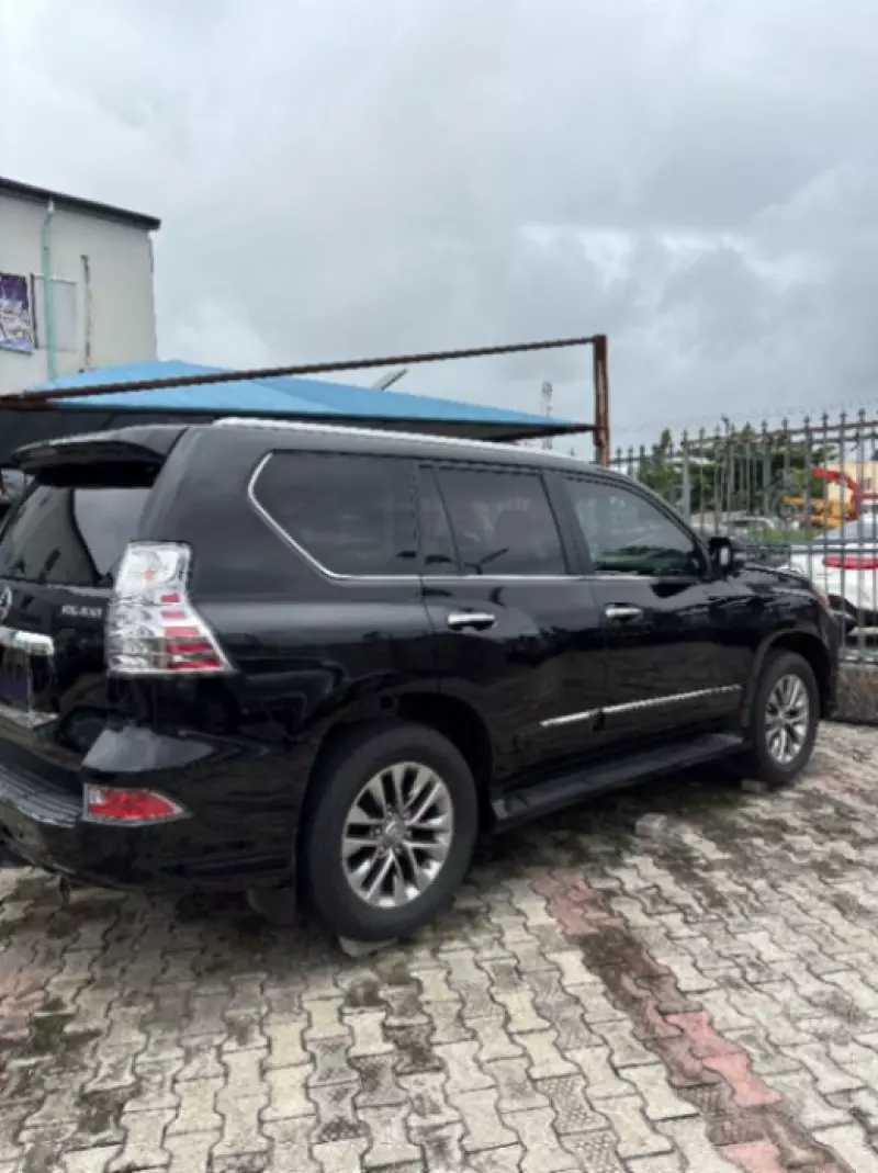 Lexus GX 460   - 2017