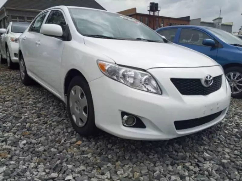 Toyota Corolla   - 2011