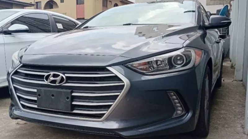 Hyundai Elantra