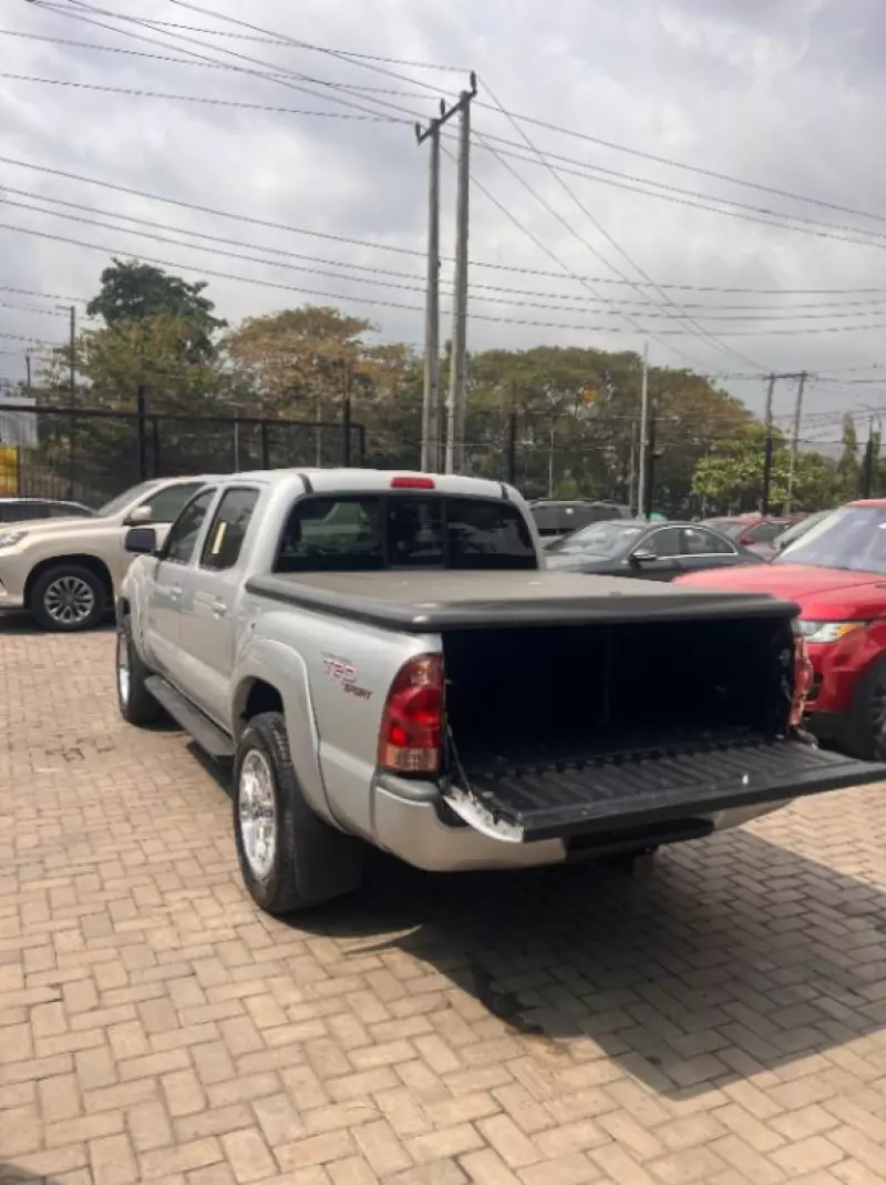 Toyota Tacoma