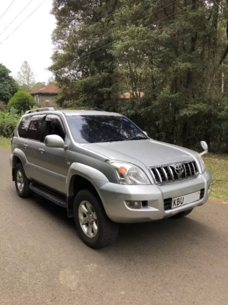 Toyota Land Cruiser - 2006