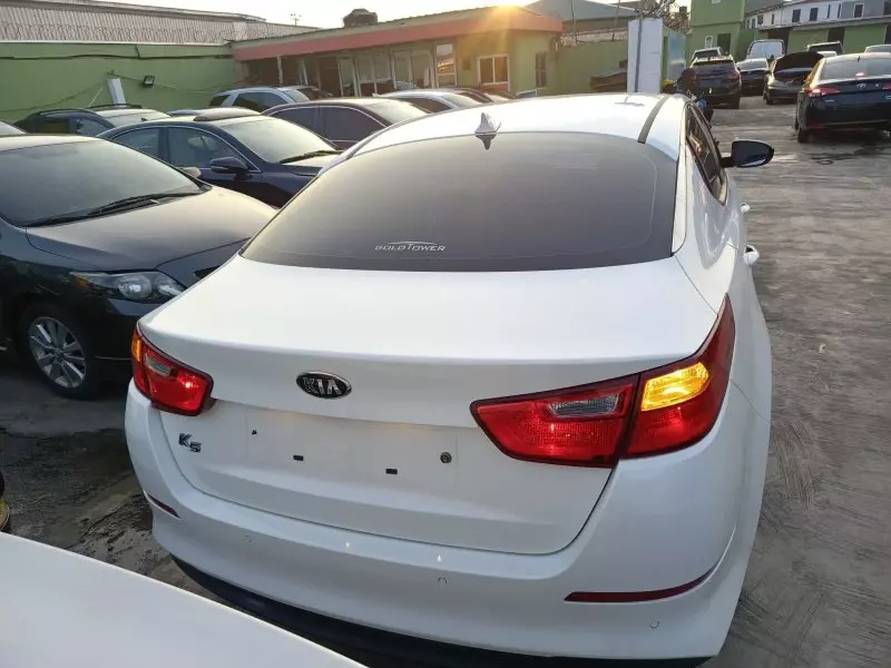 KIA K5