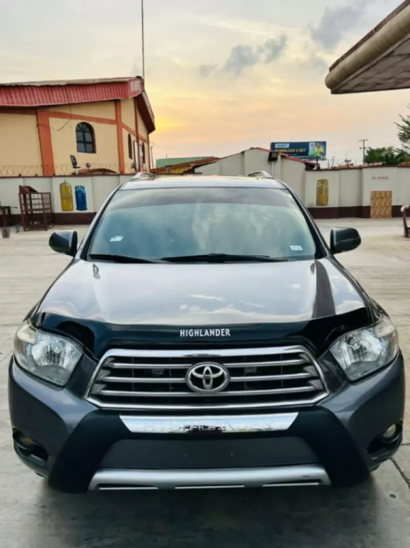 Toyota Highlander   - 2008