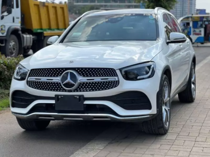 Mercedes-Benz GLC 300 - 2020