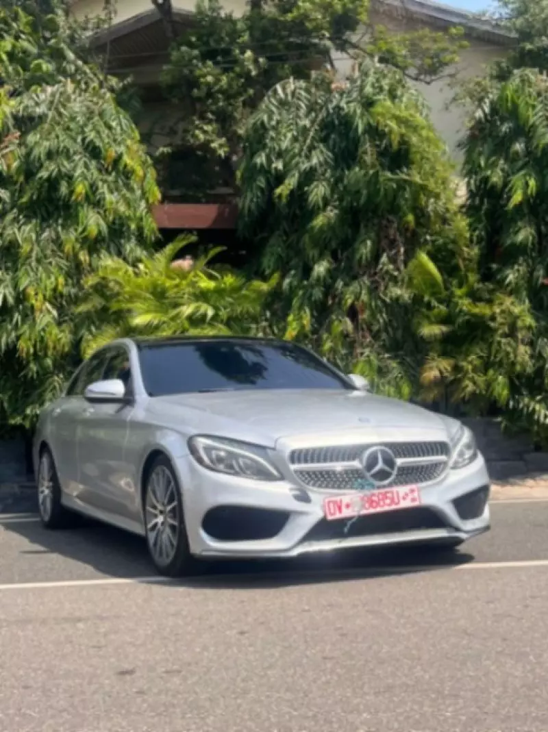 Mercedes-Benz C 300