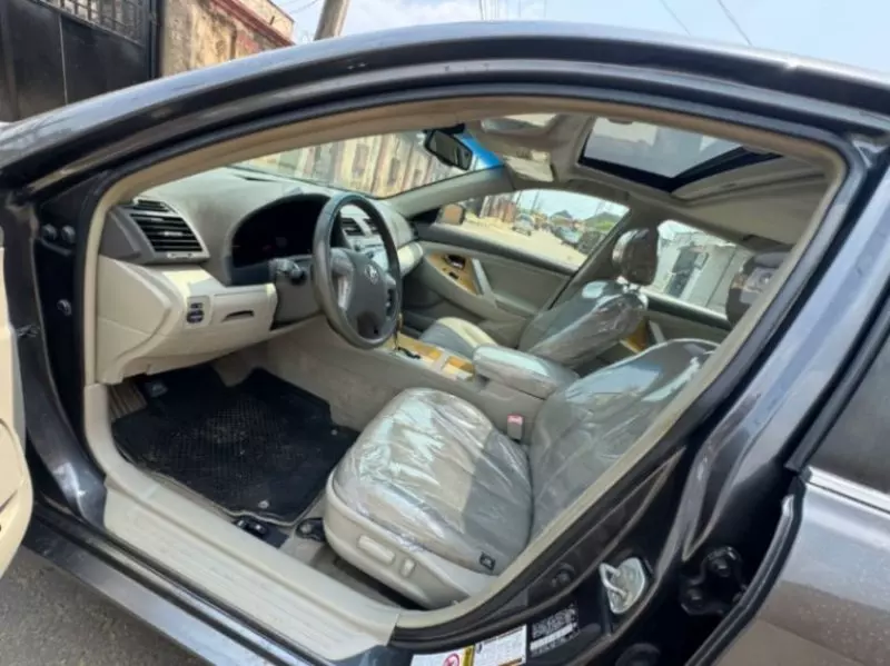 Toyota Camry   - 2007