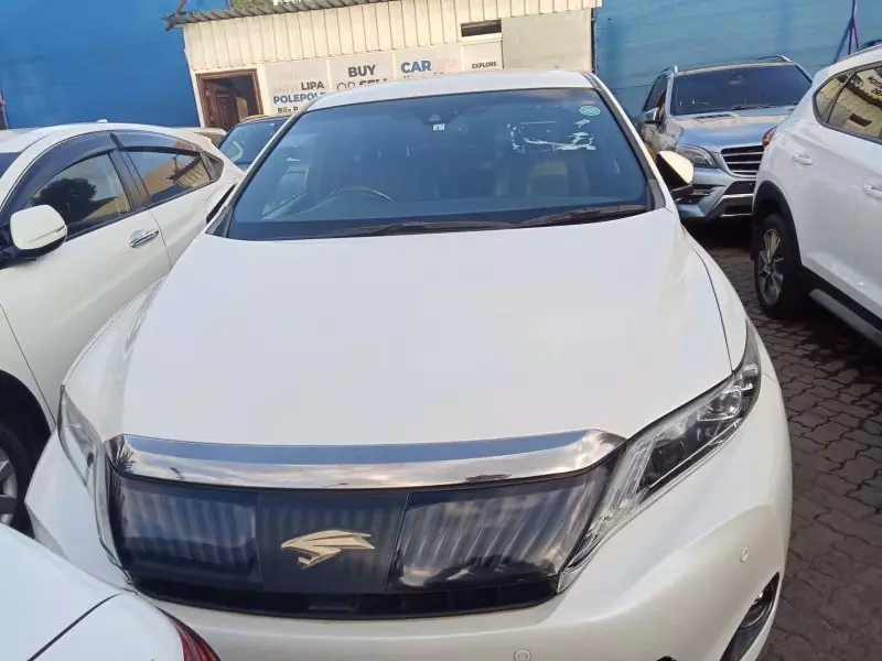 Toyota Harrier   - 2015