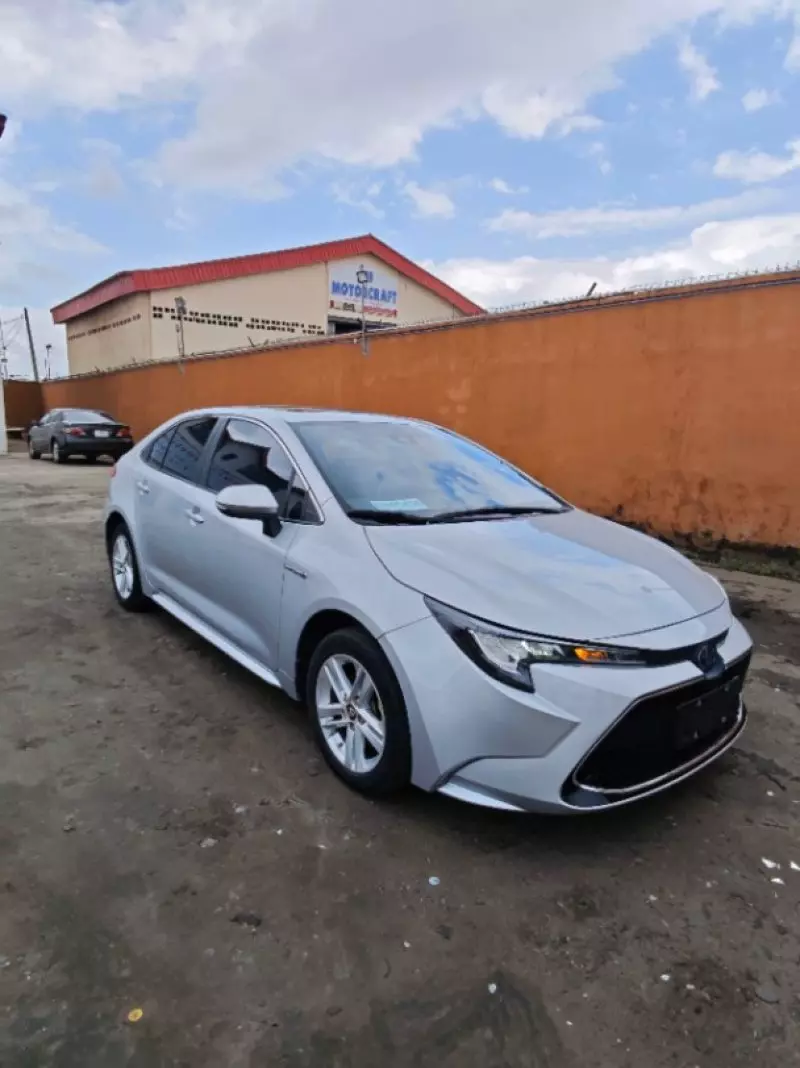Toyota Corolla   - 2021