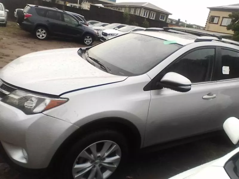 Toyota RAV 4   - 2018