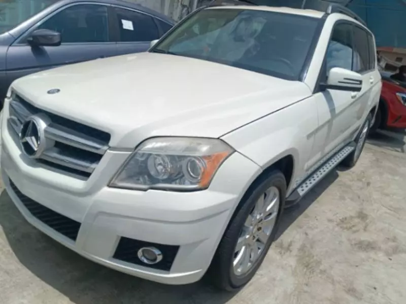 Mercedes-Benz GLK 350   - 2012