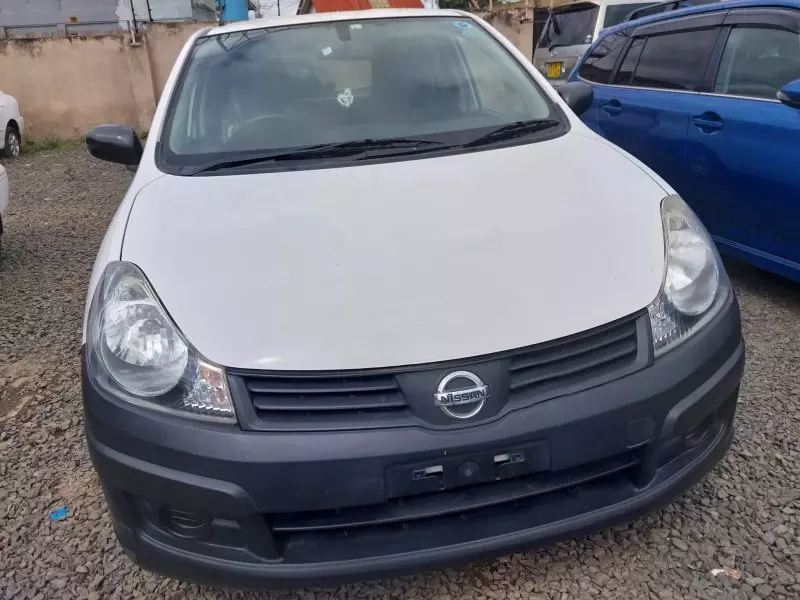 Nissan Advan    - 2016