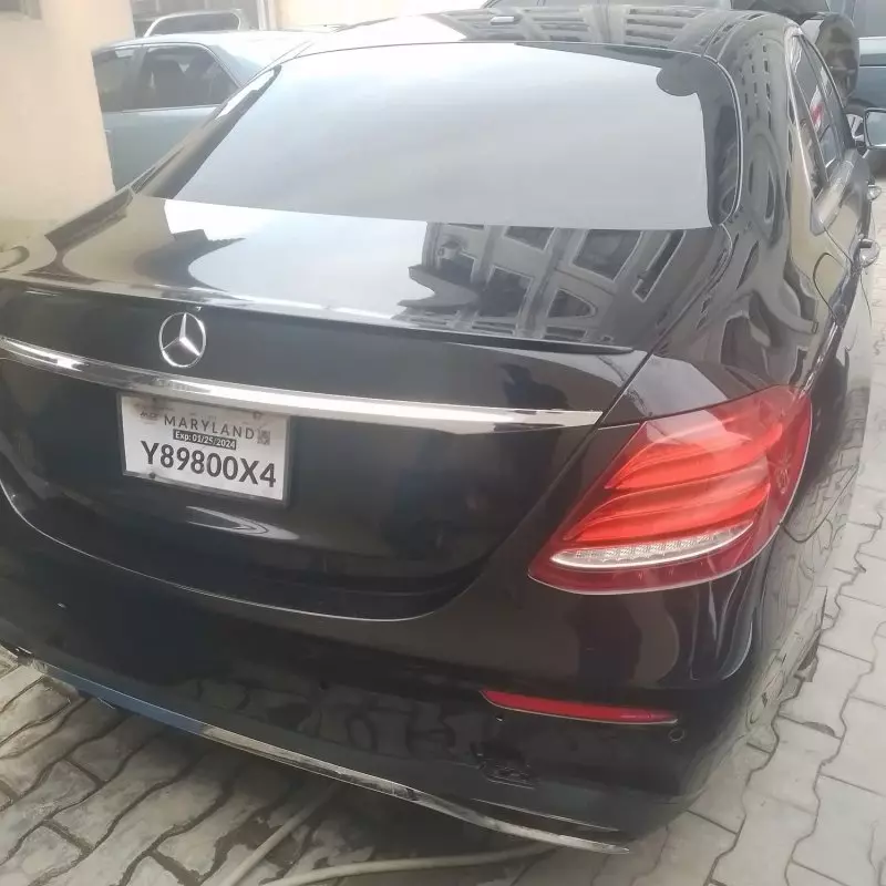 Mercedes-Benz E 300   - 2017