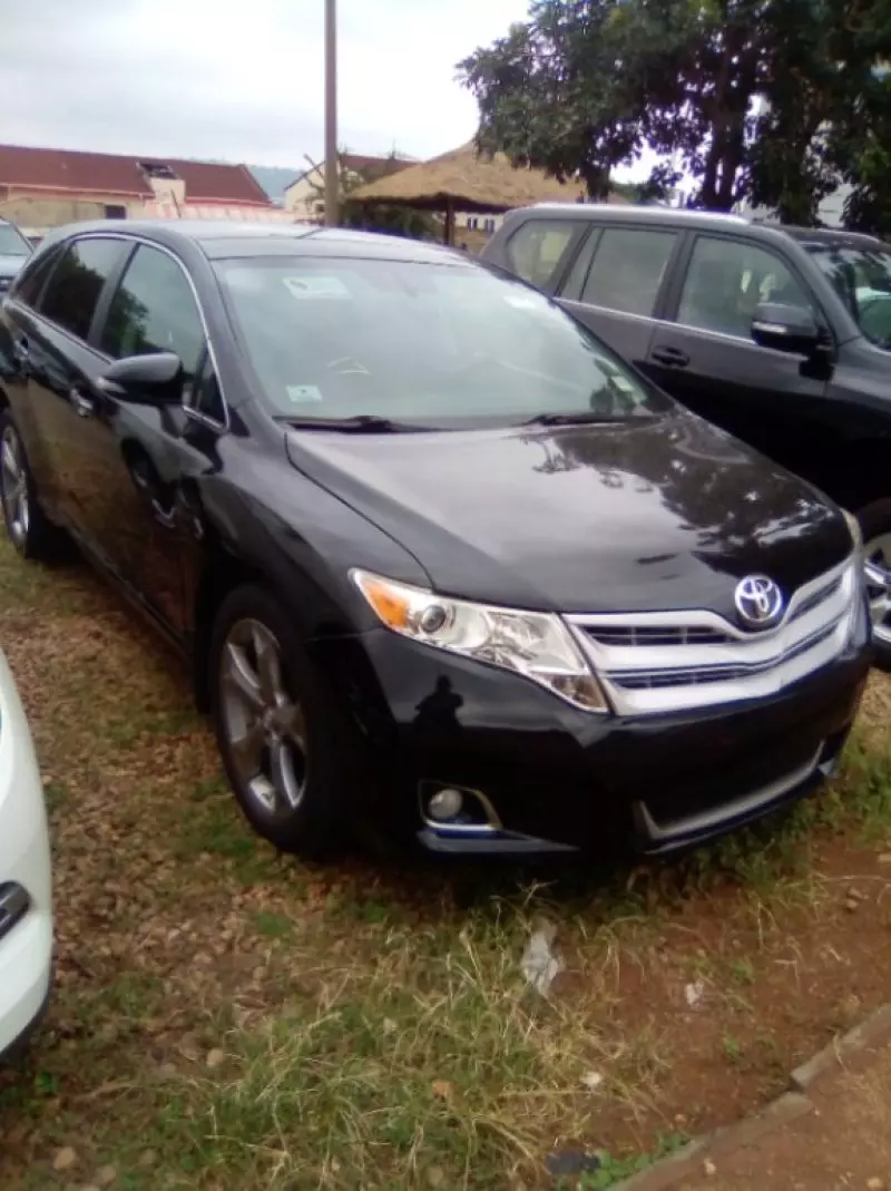 Toyota Venza   - 2013