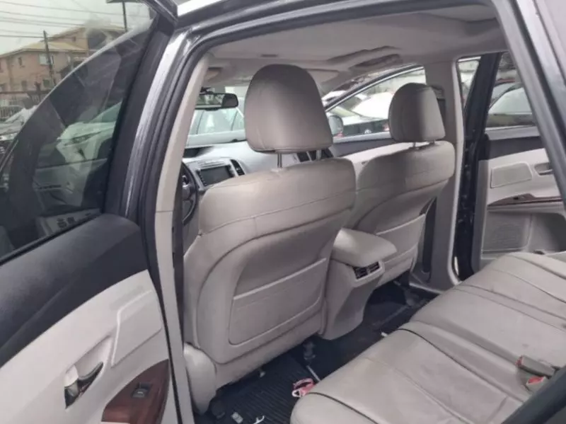 Toyota Venza   - 2010