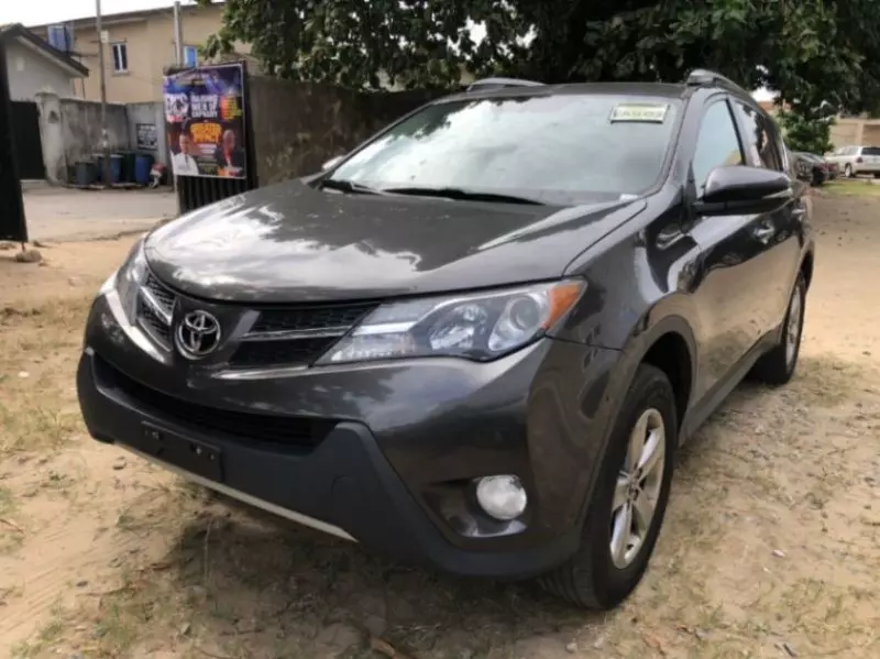Toyota RAV4   - 2015
