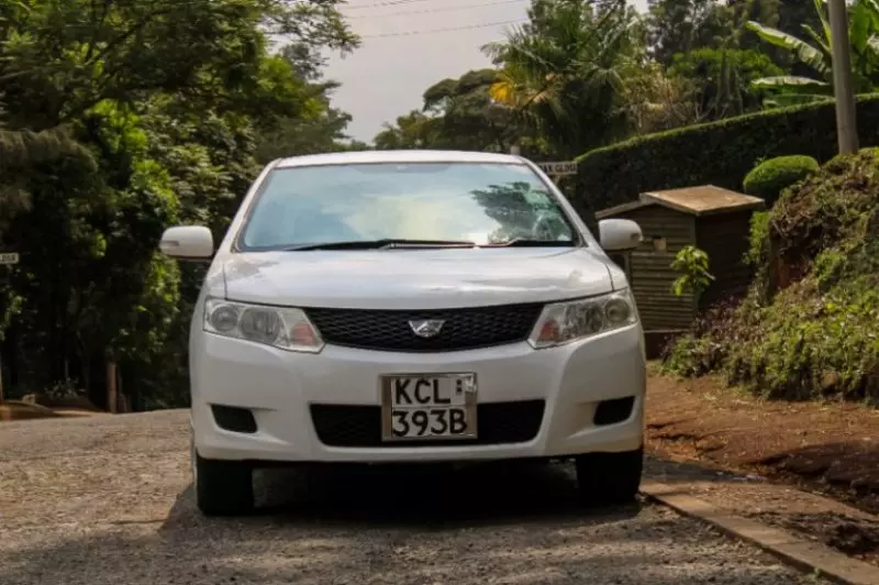 Toyota Allion    - 2010