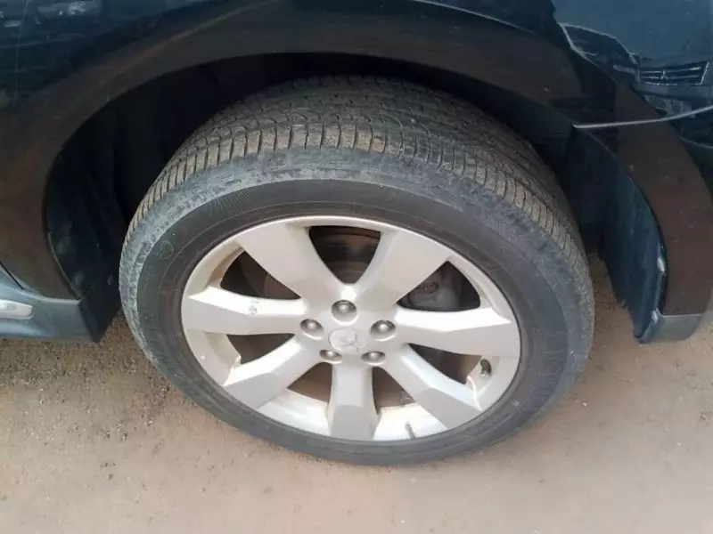 Mitsubishi OUTLANDER   - 2012