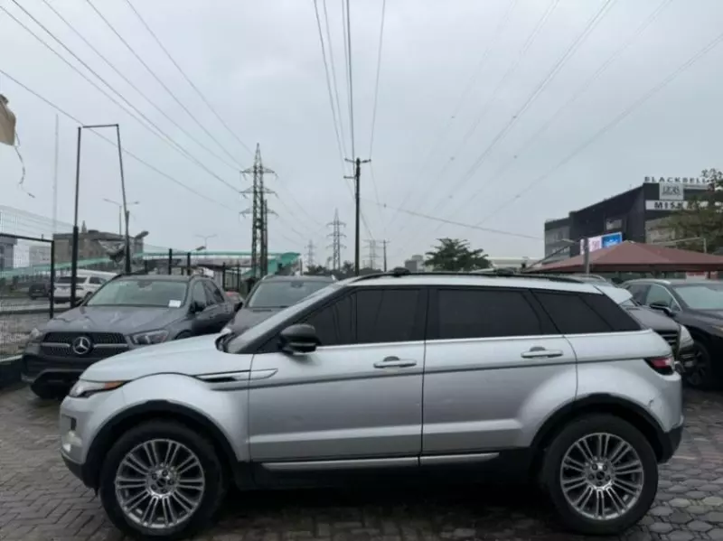 Land Rover Range Rover   - 2012