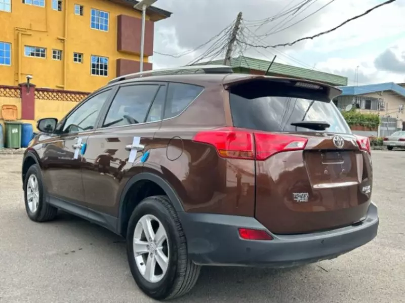 Toyota RAV 4   - 2014