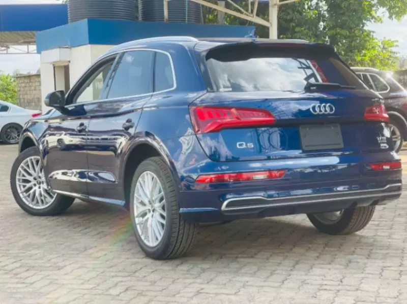 Audi Q5   - 2018