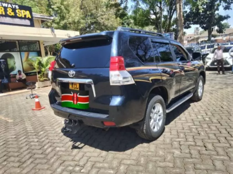 Toyota Prado   - 2011