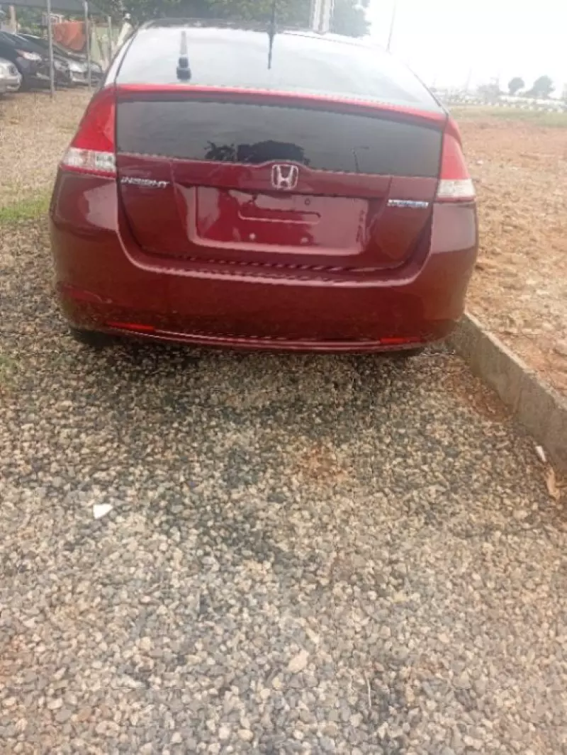 Honda Insight Hybrid    - 2011