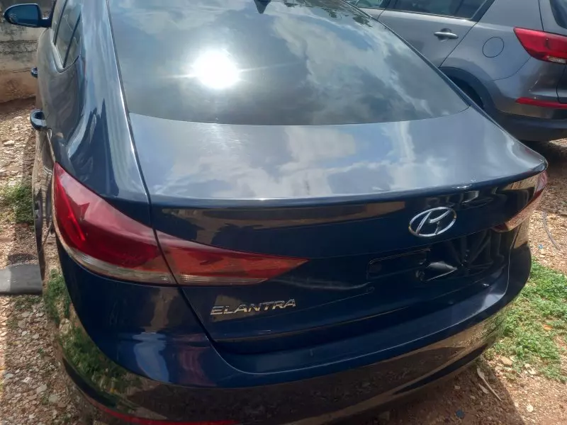 Hyundai Elantra   - 2017