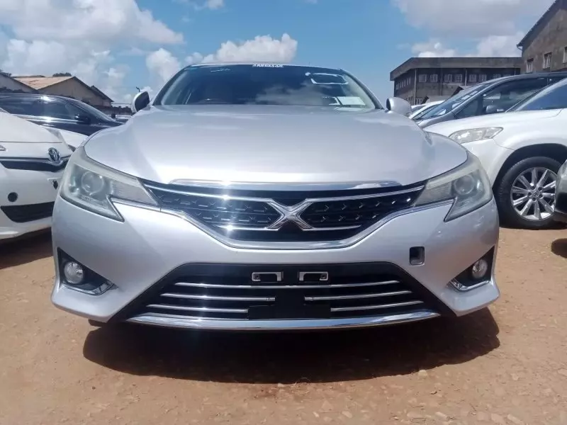 Toyota Mark X   - 2012